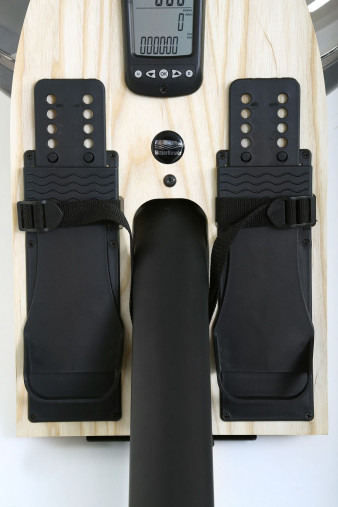 Гребной тренажер WATERROWER A1 Studio с дисплеем S4 (ясень окрашенный черный)