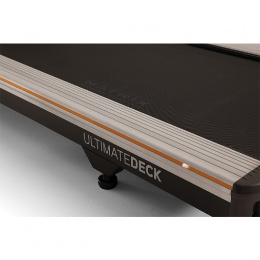 Беговая дорожка домашняя Matrix TF50XIR с 16-дюймовым сенсорным дисплеем