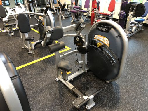 Пресс сидя HOIST CL-3601 Силовой грузоблочный тренажер (рама: матовый черный обивка: черный)