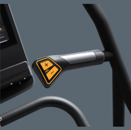 Кардиотренажер Лестница-степпер Matrix Endurance. Консоль Touch XL Base