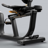 Matrix Endurance Premium LED Горизонтальный велотренажер