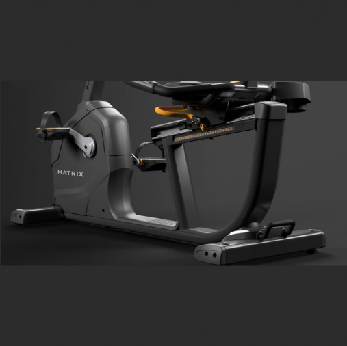 Горизонтальный велотренажер Matrix Endurance. Консоль LED