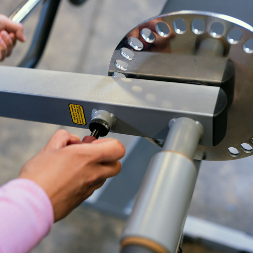 Станок для тренировки бицепса / трицепса Body-Solid GCBT380 Скамья Скотта