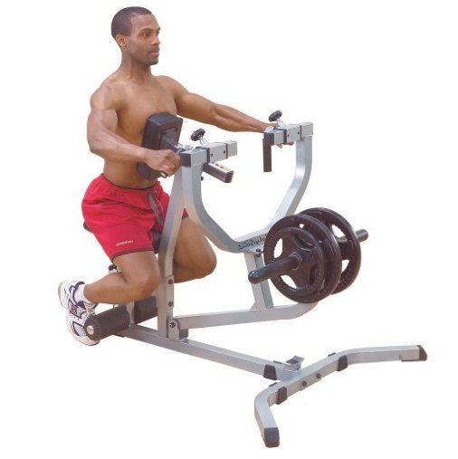 Регулируемые в 4-ех положениях рукоятки повышают или уменьшают нагрузку на мышцы средней части спины.