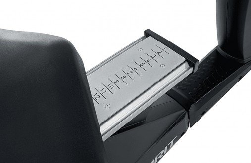 Горизонтальный велотренажер Spirit Fitness CR900