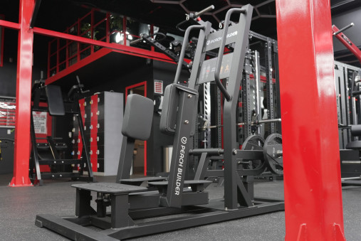 Отведение ног серии Peach Builder PB403 нагружаемый дисками Отведение ног серии Peach Builder PB403 нагружаемый дисками